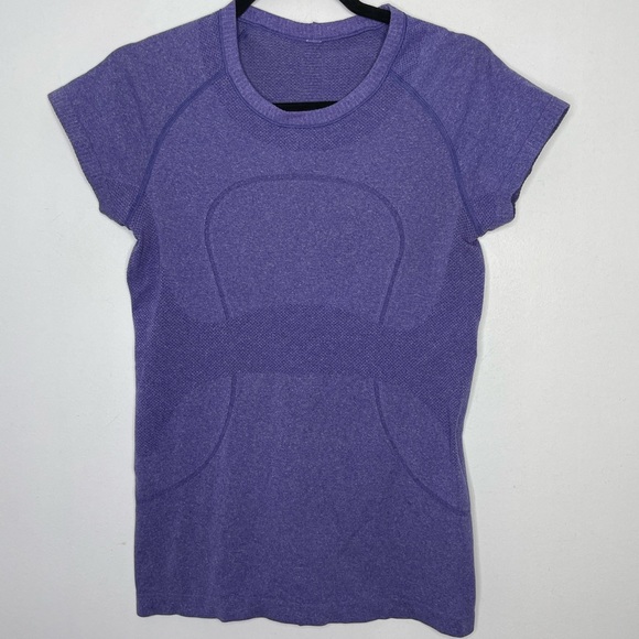 Lululemon Swiftly Tech Tee Size 8 Purple - Picture 1 of 7